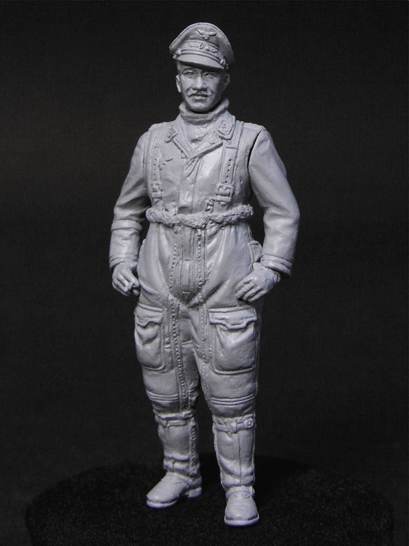1/48 Bf109E-4/N Kit w/ "Super Ace" "GALLAND" Resin Figure by Hasegawa