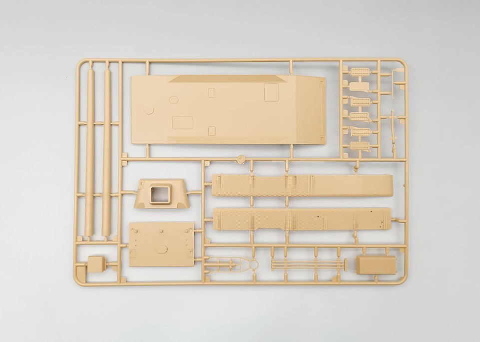 Amusing Hobby 35A025 1/35 French ARL44 Heavy Tank with Movable Tracks
