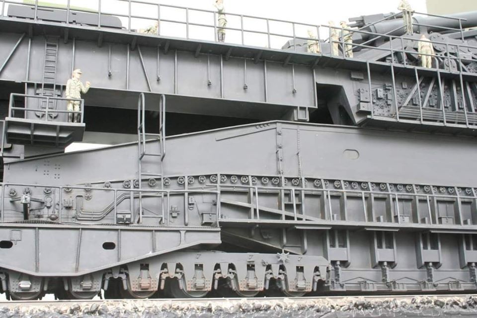 1/35 WWII GERMAN DORA 80CM RAILWAY GUN (NEW VERSION) by SOAR ART
