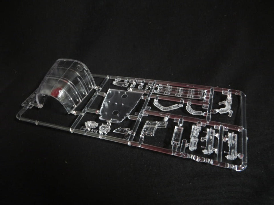 1/32 B-25J MITCHELL 'STRAFER'-CRYSTAL VERSION W/BONUS PARTS HONG KONG MODEL 01S01