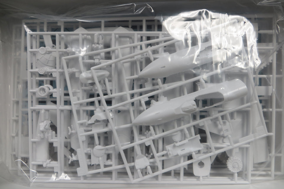 1/72 “Macross Zero” VF-0S MC15 By Hasegawa #65715