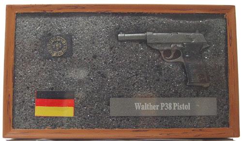 1/6 WALTHER P38 PISTOL DIE-CAST