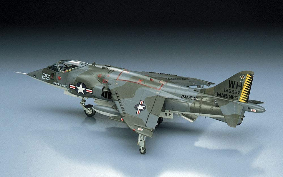 1/72 AV-8A HARRIER HASEGAWA 00240