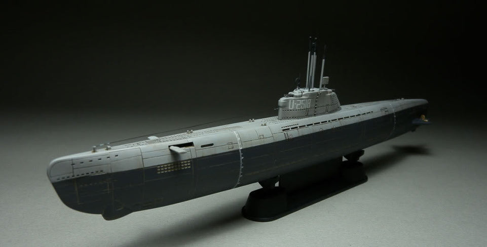 1/350 GERMAN TYPE XXI U-BOAT AFV CLUB SE73501