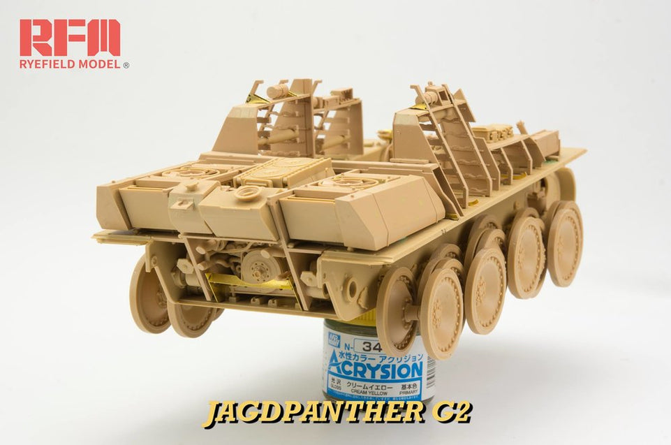 1/35 JAGDPANTHER G2 WITH FULL INTERIOR RYEFIELD MODEL 5022