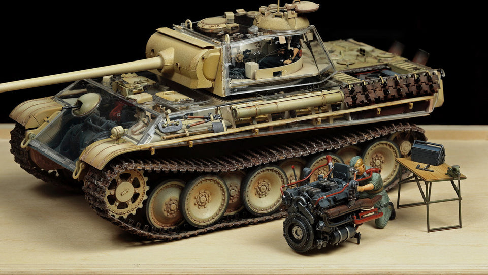 1/35 TIGER EARLY PRODUCTION WITH FULL INTERIOR RYEFIELD MODEL 5025