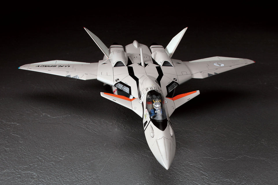 “Macross Plus” 1/72 VF-11B Thunderbolt by Hasegawa