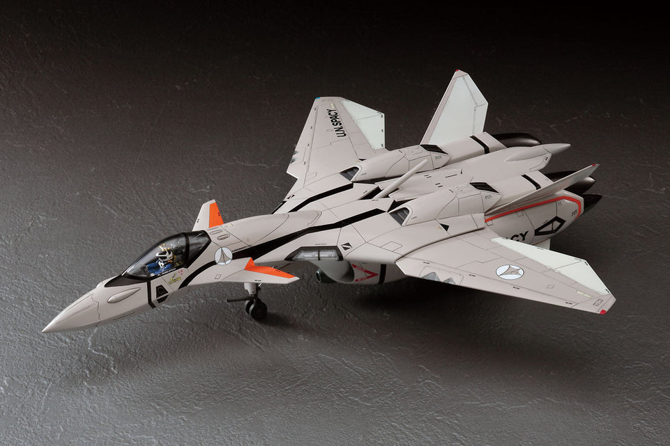 “Macross Plus” 1/72 VF-11B Thunderbolt by Hasegawa