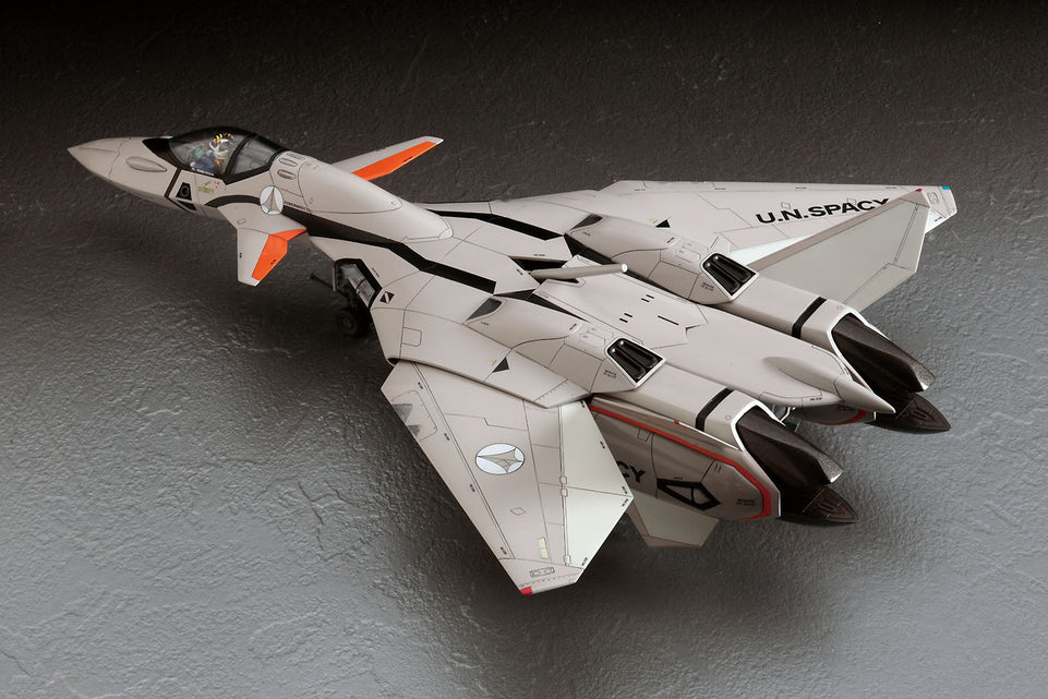 “Macross Plus” 1/72 VF-11B Thunderbolt by Hasegawa