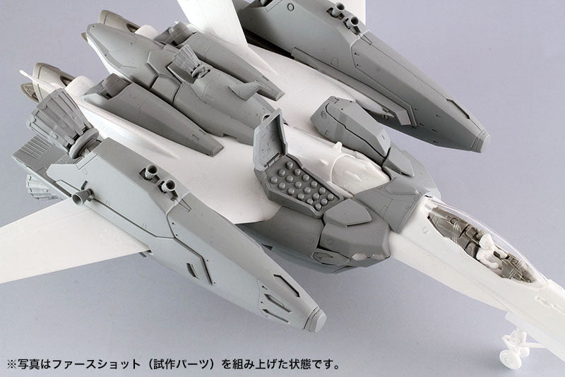 1/72 Macross Frontier VF-25F-S Super Messiah w/ Space Booster Pack