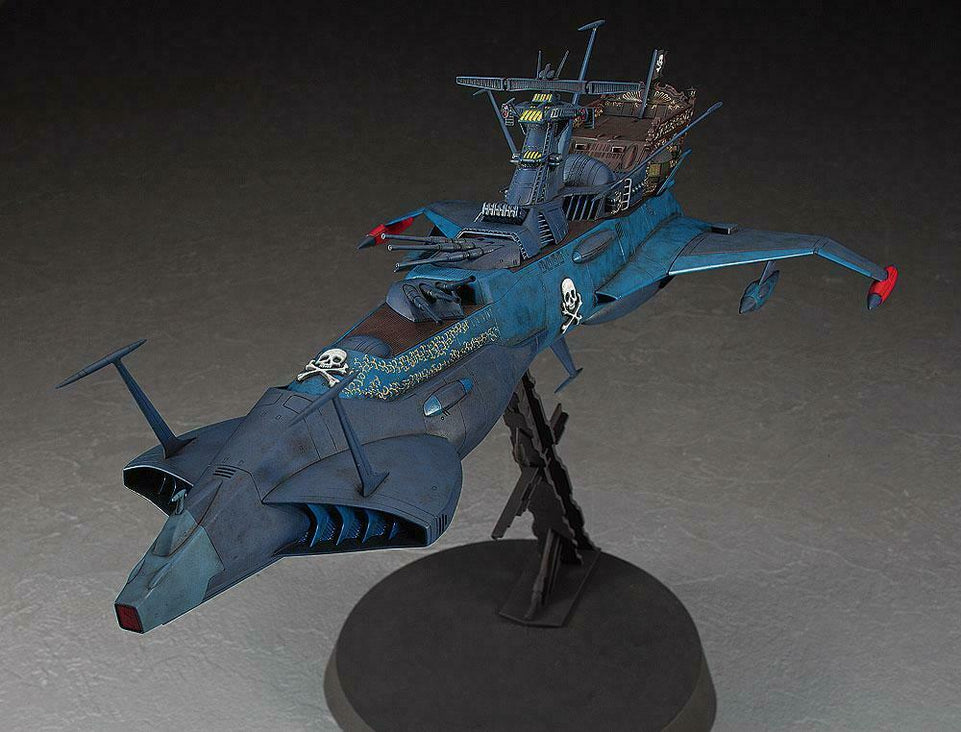 64712 1/1500 Space Pirate Arcadia Battleship Arcadia (Second Ship) by Hasegawa