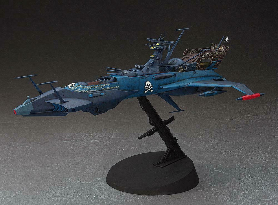 64712 1/1500 Space Pirate Arcadia Battleship Arcadia (Second Ship) by Hasegawa