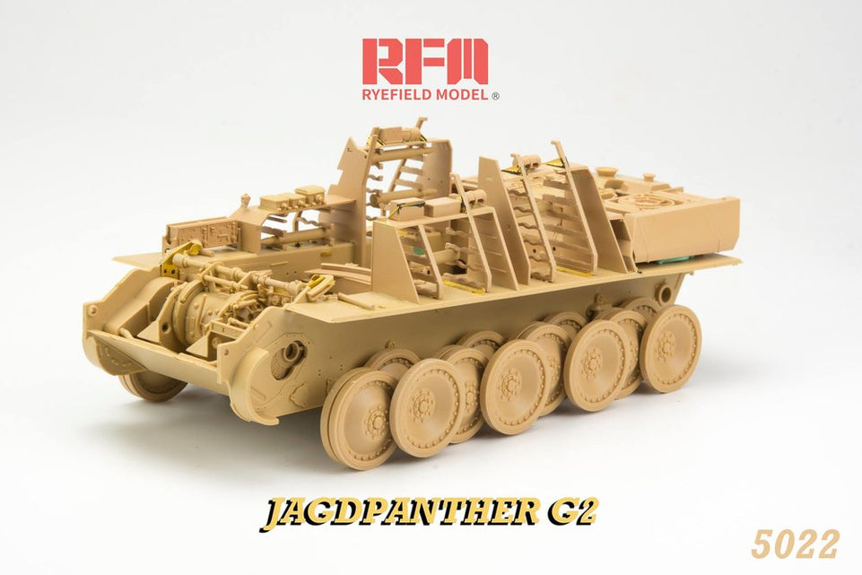 1/35 JAGDPANTHER G2 WITH FULL INTERIOR RYEFIELD MODEL 5022