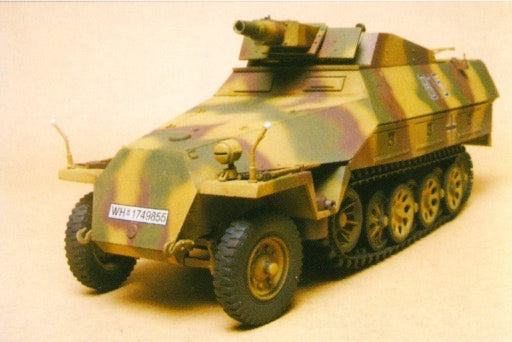 1/35 SDKFZ 251D/9 HALFTRACK w/75mm GUN AFV CLUB AF35068