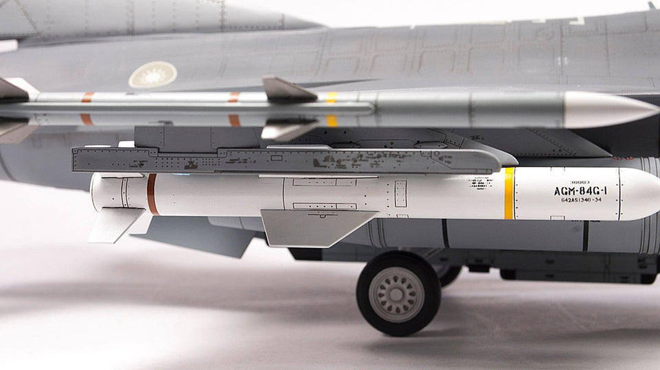 1/32 ROC AF F-16AM Block 20 / F-16V FIGHTING FALCON Viper by AFV Club