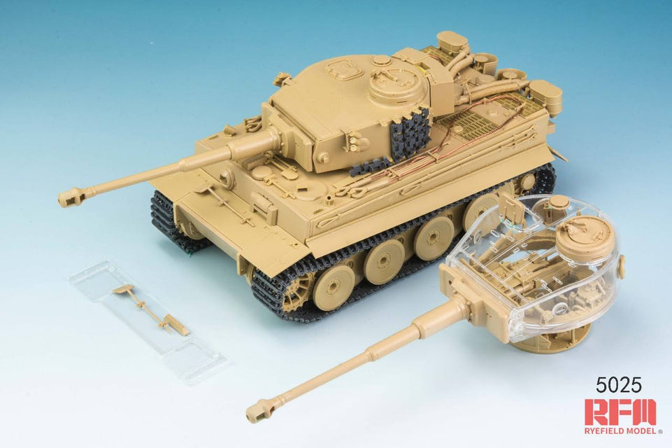 1/35 TIGER EARLY PRODUCTION WITH FULL INTERIOR RYEFIELD MODEL 5025