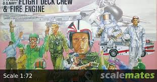 1/72 U.S. NAVY FLIGHT DECK CREW & FIRE ENGINE