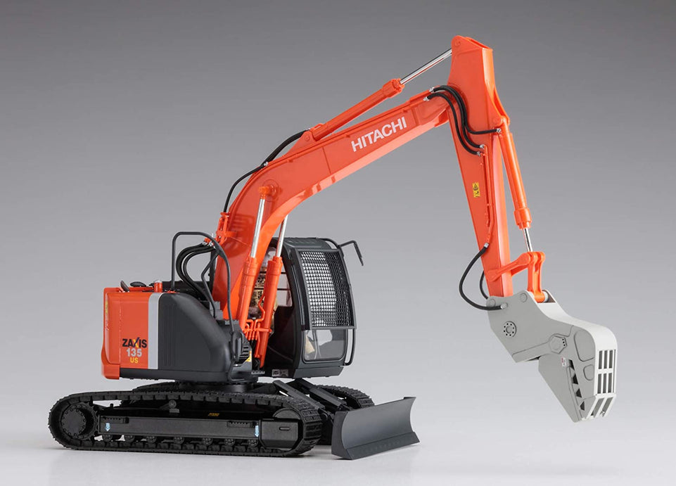 Hasegawa 1/35 HITACHI Construction Machinery Excavator ZAXIS 135US Crusher