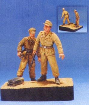 1/35 SDKFZ11 CREW #3 AFRIKA KORPS-2FIGS