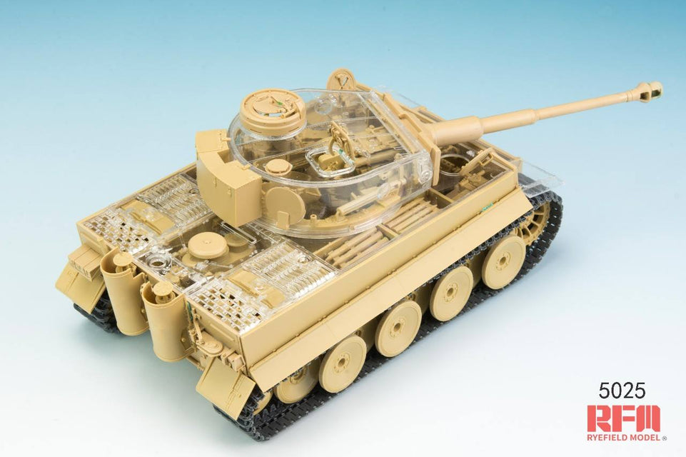 1/35 TIGER EARLY PRODUCTION WITH FULL INTERIOR RYEFIELD MODEL 5025