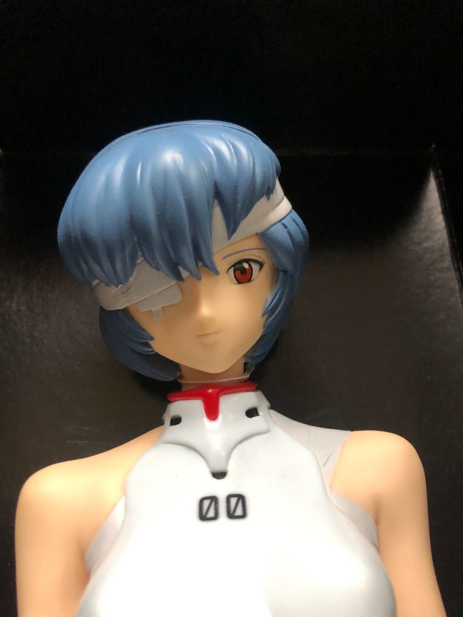 1/4 (45cm TALL) NEON GENESIS EVANGELION "WOUNDED AYANAMI REI" VINYL FIGURE BY SEGA KAIYUDO JAPAN