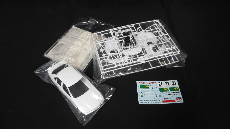 1/24 JTCC BP ADVAN BMW 318i (LIMITED EDITION)