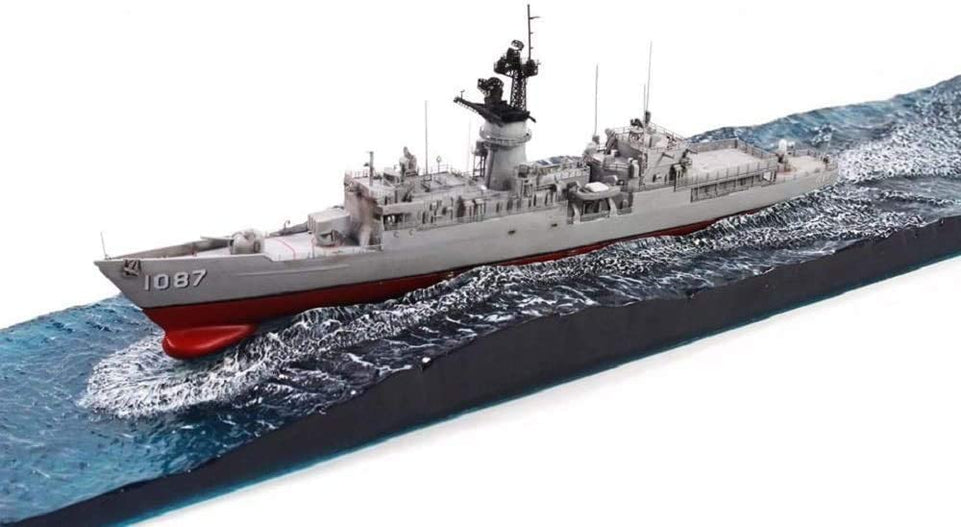 1/700 US NAVY KNOX-CLASS FRIGATE DETAIL UPGRADED VERSION WITH DIORAMA BASE - AFV CLUB