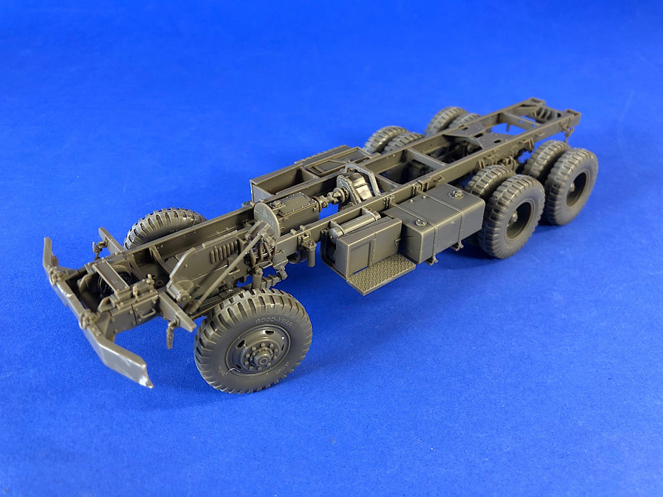 1/35 US M54A2 5 TON 6x6 CARGO TRUCK AFV CLUB AF35300